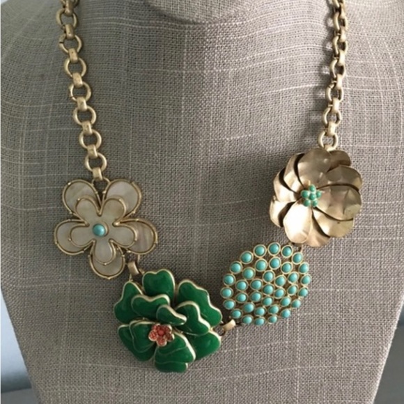 Happy Flowers Necklace by Stella & Dot. - Picture 2 of 2